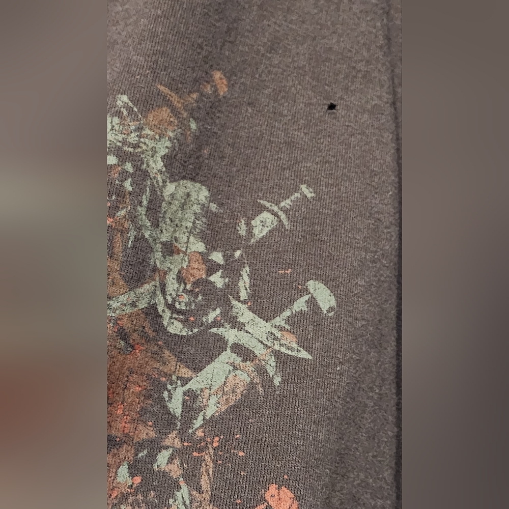 Disney Pirates of the Caribbean Tee - Picture 5 of 7